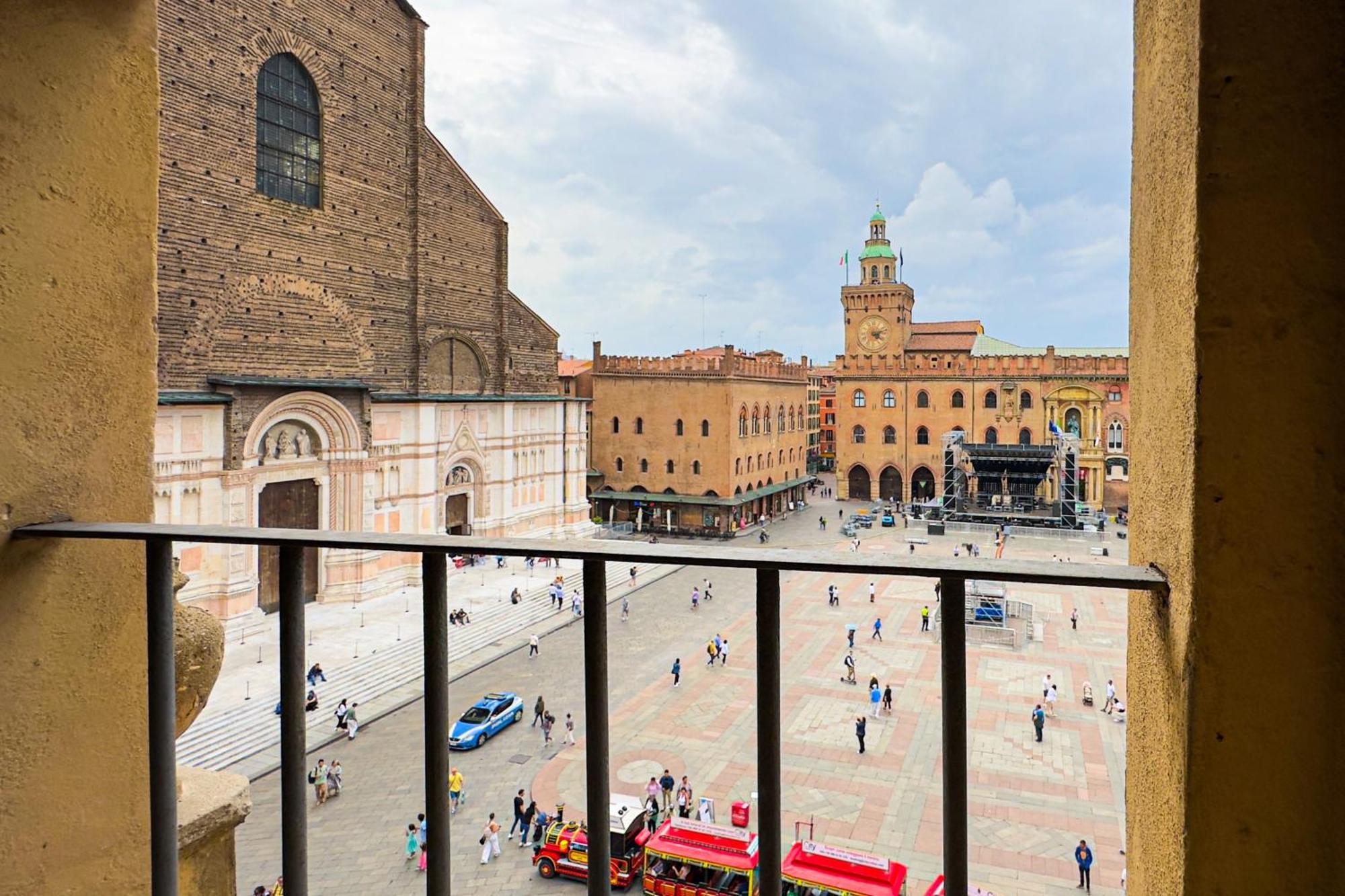 Immobo Domus - Piazza Maggiore View Bologna Eksteriør billede